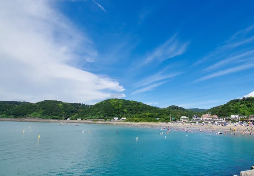 海水浴場併設のグランピング施設