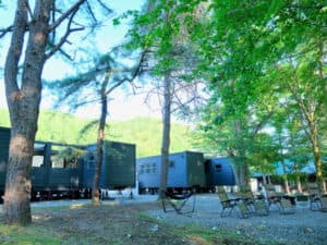 トレーラーハウス型キャビン(4棟・各5名定員)