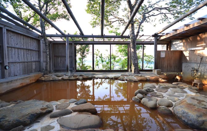 秘湯を堪能する