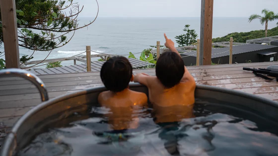 野外温水プール